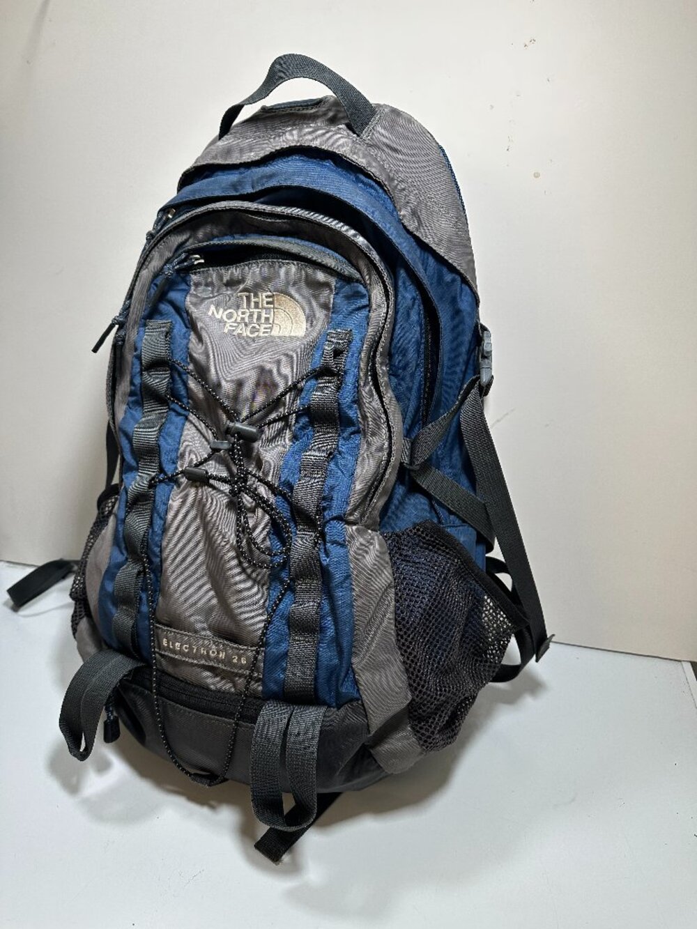 The North Face Electron 26 Backpack Navy Grey Discontinued Rain Cover Included